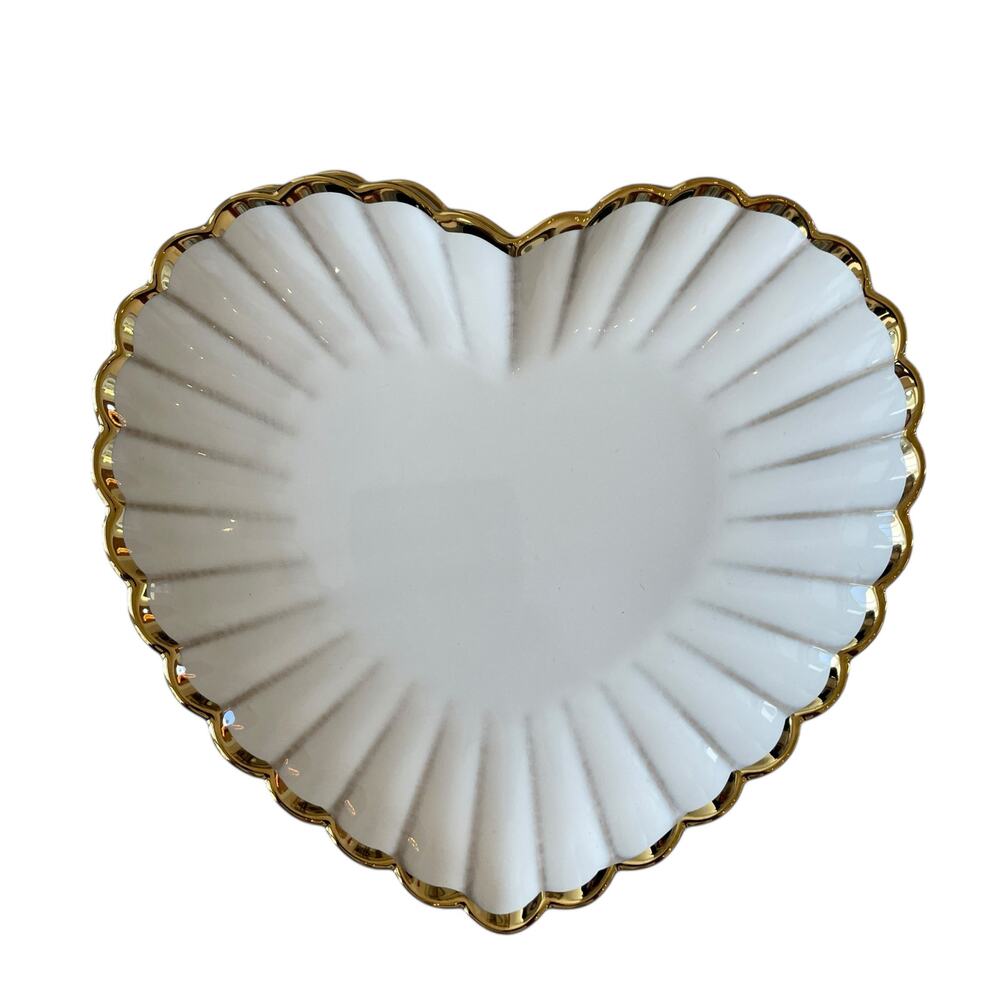 4pc BELLA LUX Heart Shaped Plates 8.5in Glazed Ceramic Scalloped Gold Rim New